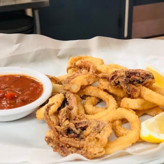 Fried Calamari Marinara